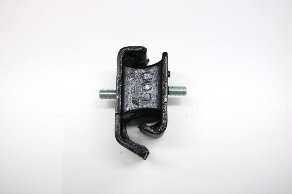 Support de moteur - Suzuki Carry